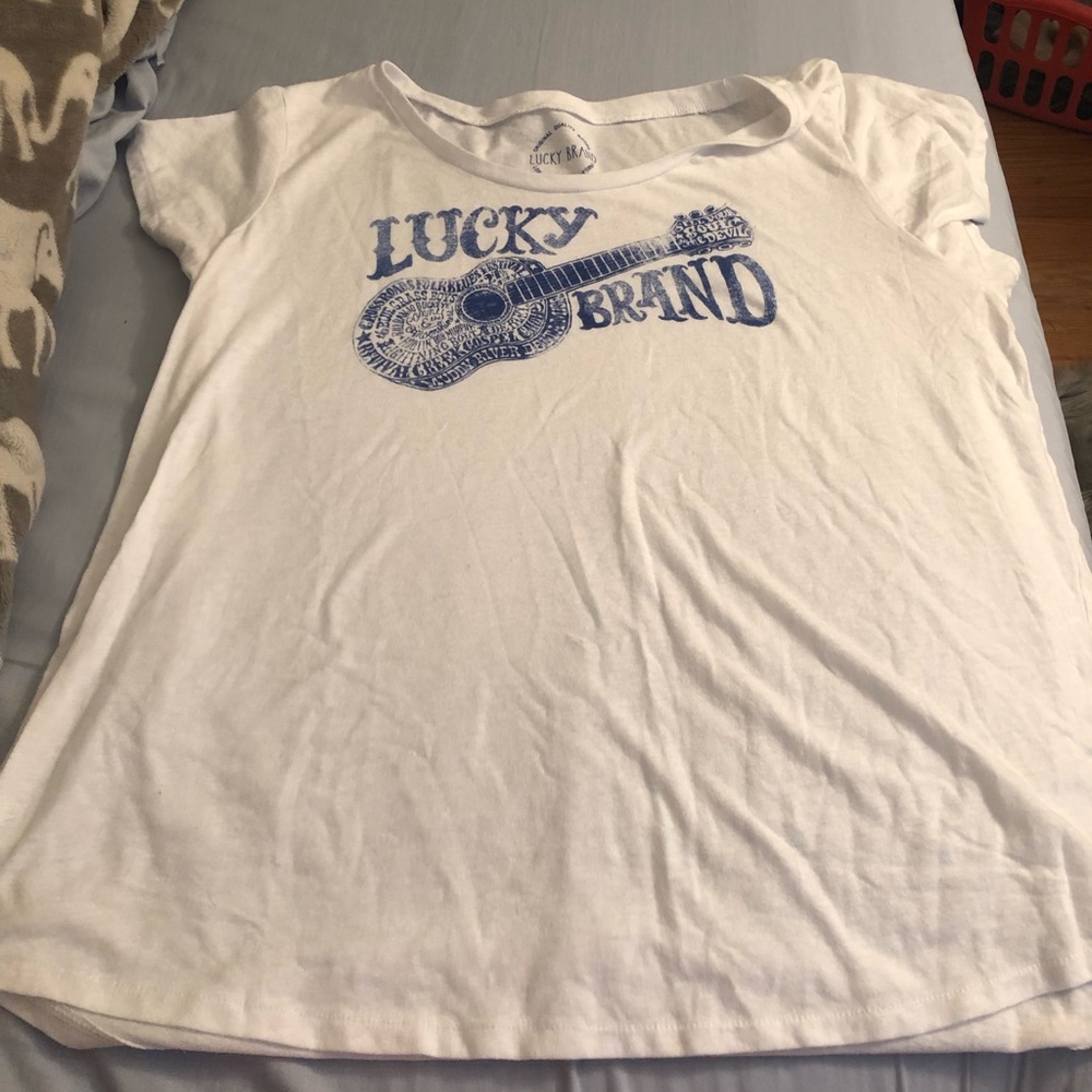 Lucky brand t shirt